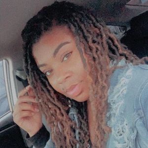 Meet your Posher, Joniece